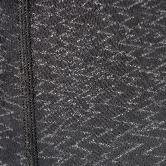 Athleta Salutation High Rise 7/8 Length Black Gray Zig Zag Textured Leggings S - Picture 14 of 16